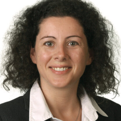 <strong>Karin Gradinger</strong><br>
Managerin/Büroleiterin<br>
Gewerbliche Vermögensberaterin Versicherungsmaklerin Bild: Karin Gradinger